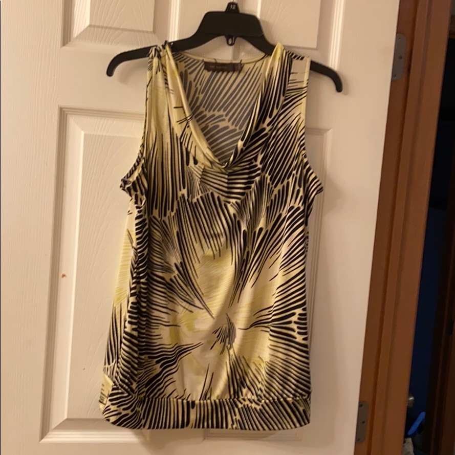 Patterned Shell Top